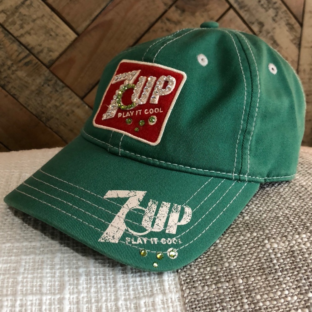 💚7-Up Hat💚